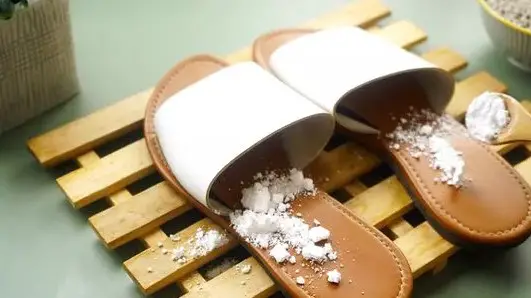 How to Clean Smelly Leather Sandals